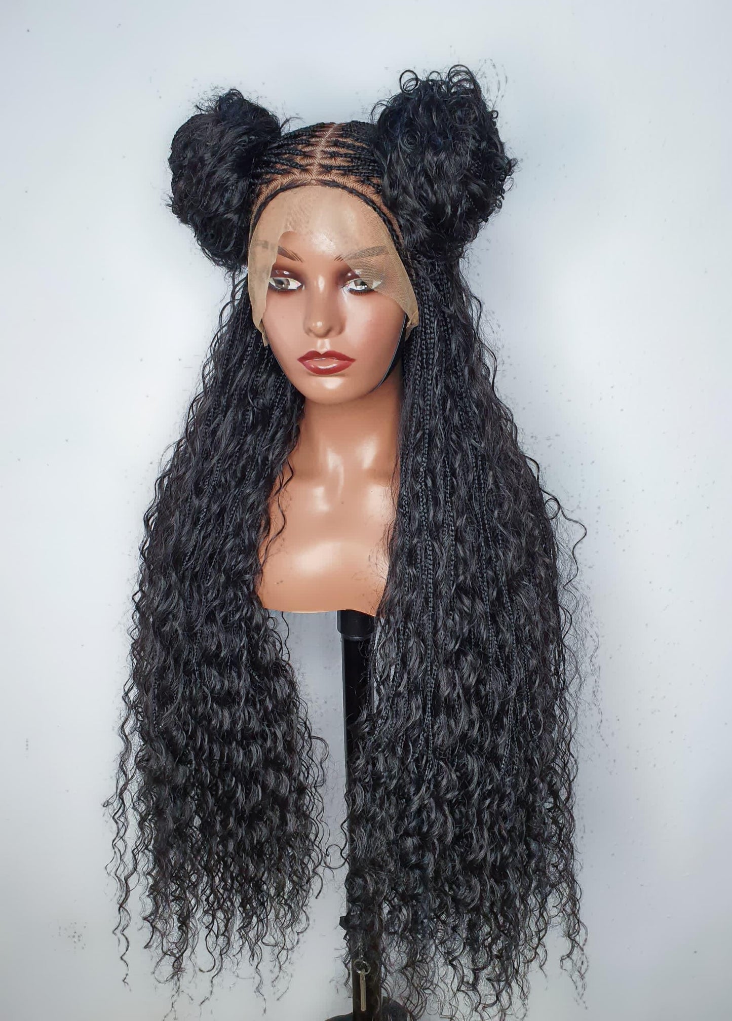Close up view boho knotless box braid wig color 2 22 inches on mannequin head long natural braided wig