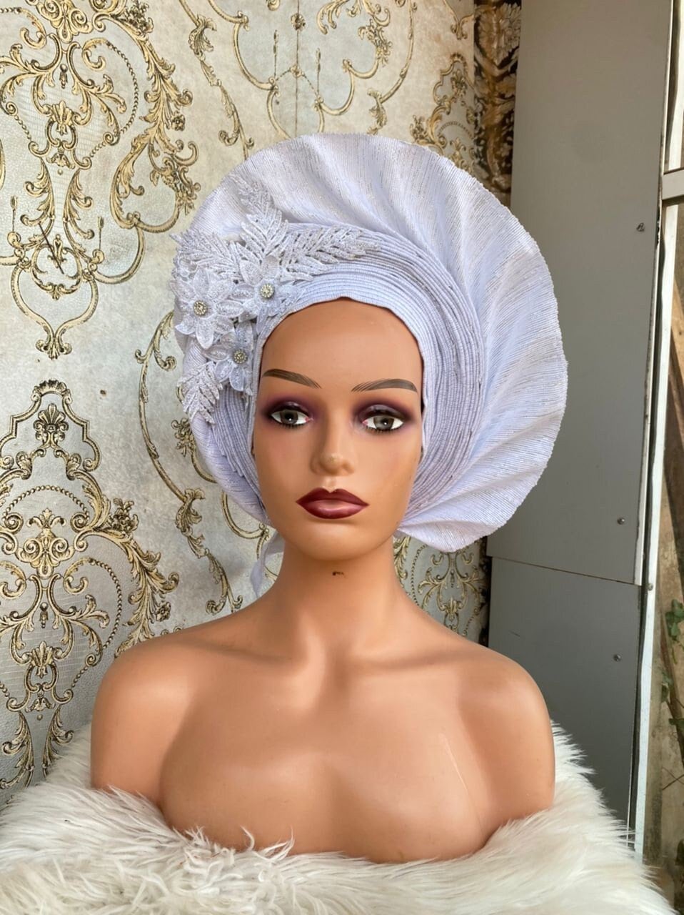 Luxury White Aso Oke Auto Gele – No-Tie Needed.